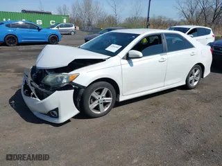 2014 Toyota Camry L with VIN 4T1BF1FK6EU446445, listed as a IAAI auction lot 41941091 with 114,884 mi miles. Bid and sale history available at carsss.com. Image 2.
