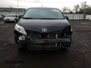 2014 Toyota Sienna LE AAS with VIN 5TDKK3DC7ES466988, listed as a Copart auction lot 53277255 with 130,706 mi miles and Salvage Title. Bid and sale history available at carsss.com. Image 12.