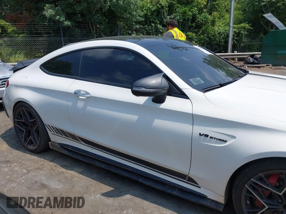 2017 Mercedes-Benz C 63 S AMG with VIN WDDWJ8HB9HF505142, listed as a IAAI auction lot 42694477 with 85,492 mi miles and . Bid and sale history available at DreamBid. Image 13.