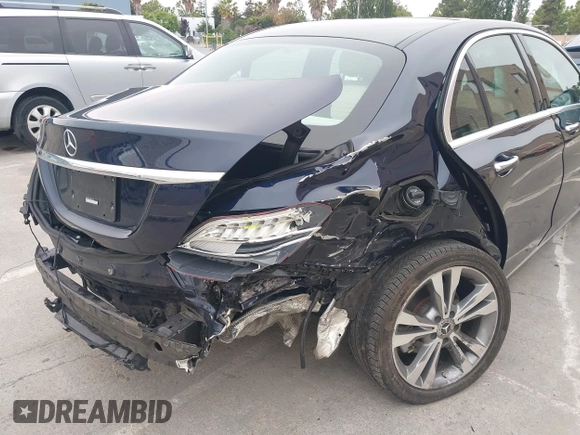 2018 Mercedes-Benz C 300 with VIN WDDWF4JB5JR416368, listed as a IAAI auction lot 42474237 with 42,861 mi miles and . Bid and sale history available at DreamBid. Image 6.