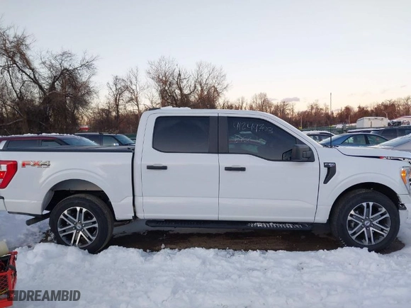 2022 Ford F-150 XL with VIN 1FTEW1EP1NFA62317, listed as a IAAI auction lot 41249703 with 57,990 mi miles. Bid and sale history available at carsss.com. Image 13.