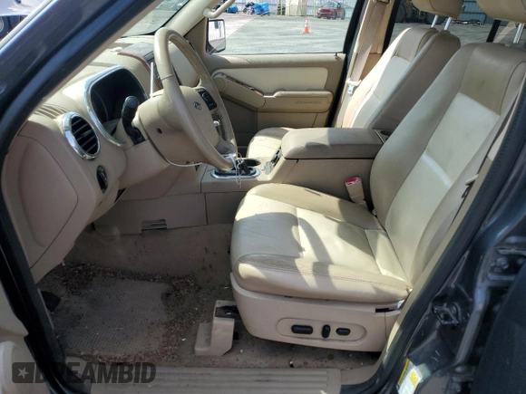 2009 Ford Explorer Eddie Bauer z VIN 1FMEU748X9UA25945, wystawiony jako Copart lot #61073115 z przebiegiem 126 141 mil mil oraz Szkoda całkowita • Salvage title. Historia ofert i sprzedaży dostępna na DreamBid. Obrazek 7.