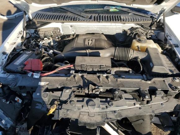 2015 Lincoln Navigator with VIN 5LMJJ2JT7FEJ14619, listed as a Copart auction lot 41954665 with 49,600 mi miles and Salvage Title. Bid and sale history available at carsss.com. Image 12.