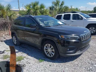 2019 Jeep Cherokee Latitude with VIN 1C4PJLCX8KD120601, listed as a IAAI auction lot 41940371 with 74,883 mi miles. Bid and sale history available at carsss.com. Image 1.