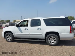 2008 GMC Yukon XL Denali with VIN 1GKFK66808J103143, listed as a IAAI auction lot 41945005 with 206,696 mi miles. Bid and sale history available at carsss.com. Image 13.
