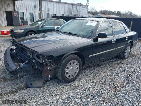 2006 Mercury Grand Marquis GS with VIN 2MEFM74W26X632447, listed as a IAAI auction lot 41564231 with 131,563 mi miles. Bid and sale history available at carsss.com. Image 18.