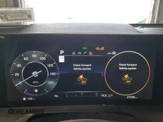 2023 Kia Telluride SX с VIN 5XYP5DGC5PG370260, выставлен на аукционе Copart как лот 63493905 с пробегом 27 286 миль миль и Списание • Salvage title. История ставок и продаж доступна на DreamBid. Изображение 9.
