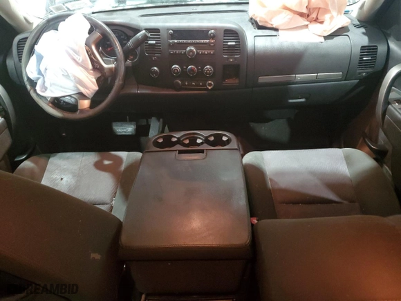 2011 Chevrolet Silverado 2500HD LT with VIN 1GC1KXCGXBF232654, listed as a Copart auction lot 45109455 with 230,300 mi miles and Salvage Title. Bid and sale history available at carsss.com. Image 8.