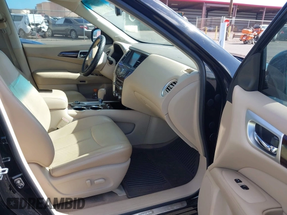 2014 Nissan Pathfinder SL with VIN 5N1AR2MM9EC639952, listed as a IAAI auction lot 42216892 with 140,253 mi miles. Bid and sale history available at carsss.com. Image 5.