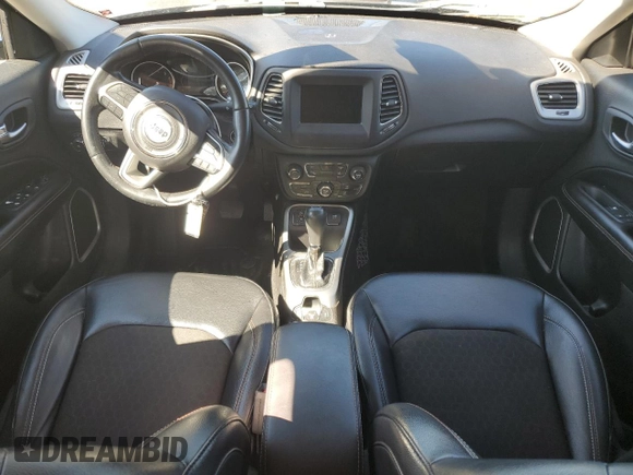 2020 Jeep Compass Latitude with VIN 3C4NJCBB9LT258897, listed as a Copart auction lot 44641235 with 90,655 mi miles and Salvage Title. Bid and sale history available at carsss.com. Image 8.