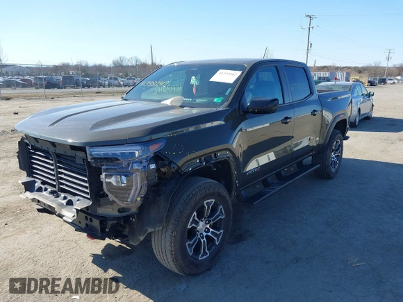 2023 GMC Canyon 4WD AT4 with VIN 1GTP6DEK1P1174713, listed as a IAAI auction lot 41733242 with 35,705 mi miles. Bid and sale history available at carsss.com. Image 17.
