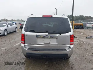 2010 Honda Pilot Touring with VIN 5FNYF3H89AB005861, listed as a IAAI auction lot 40828747 with 275,757 mi miles and . Bid and sale history available at DreamBid. Image 16.