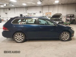 2011 Volkswagen Jetta SportWagen TDI with VIN 3VWPL7AJ2BM670085, listed as a IAAI auction lot 41837452 with 189,745 mi miles. Bid and sale history available at carsss.com. Image 14.