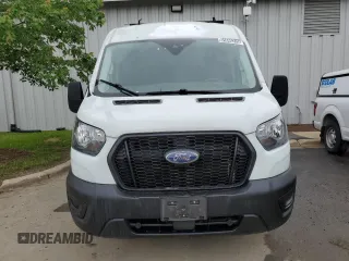 2023 Ford Transit Cargo с VIN 1FTBR1C87PKA31959, выставлен на аукционе Copart как лот 51645315 с пробегом 39 150 миль миль и На запчасти • Non repairable. История ставок и продаж доступна на DreamBid. Изображение 5.