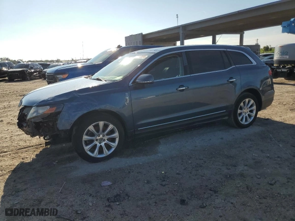 2018 Lincoln MKT Premiere with VIN 2LMHJ5FK3JBL01111, listed as a Copart auction lot 72313534 with NaN miles and Salvage Title. Bid and sale history available at carsss.com. Image 1.