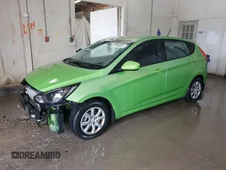 2013 Hyundai Accent GS z VIN KMHCT5AE4DU084720, wystawiony jako Copart lot #57165625 z przebiegiem 189 224 mil mil oraz Szkoda całkowita • Salvage title. Historia ofert i sprzedaży dostępna na DreamBid. Obrazek 1.
