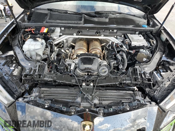 2021 Lamborghini Urus z VIN ZPBUA1ZL5MLA11073, wystawiony jako Copart lot #54892515 z przebiegiem 28 263 mil mil oraz Nie do naprawy • Non repairable. Historia ofert i sprzedaży dostępna na DreamBid. Obrazek 12.