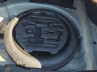 2024 Nissan Sentra SV z VIN 3N1AB8CV2RY295564, wystawiony jako IAAI lot #42796380 z przebiegiem 30 664 mil mil oraz . Historia ofert i sprzedaży dostępna na DreamBid. Obrazek 16.