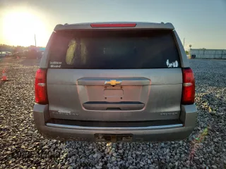 2019 Chevrolet Suburban LT with VIN 1GNSCJKC3KR129739, listed as a Copart auction lot 62377465 with 105,771 mi miles and Salvage title. Bid and sale history available at DreamBid. Image 6.