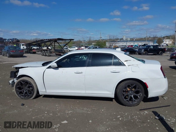 2019 Chrysler 300 S z VIN 2C3CCABG6KH659109, wystawiony jako IAAI lot #41987079 z przebiegiem Nie podano mil oraz . Historia ofert i sprzedaży dostępna na DreamBid. Obrazek 15.