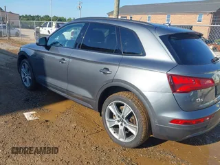 2020 Audi Q5 Prestige with VIN WA1CNAFY5L2015789, listed as a IAAI auction lot 42653993 with 59,725 mi miles and . Bid and sale history available at DreamBid. Image 3.
