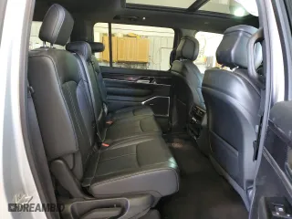 2023 Jeep Wagoneer with VIN 1C4SJVAPXPS570035, listed as a Copart auction lot 46019934 with 3,272 mi miles. Bid and sale history available at carsss.com. Image 11.