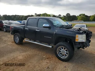 2011 Chevrolet Silverado 1500 LT with VIN 3GCPKSE34BG329015, listed as a Copart auction lot 50697355 with 248,524 mi miles and Salvage Title. Bid and sale history available at DreamBid. Image 4.