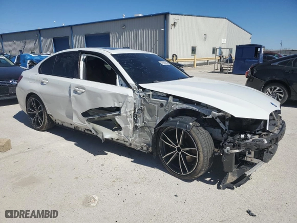 2021 BMW 3 Series 330i xDrive with VIN 3MW5R7J01M8B58472, listed as a Copart auction lot 47830805 with 41,276 mi miles and Salvage Title. Bid and sale history available at carsss.com. Image 4.