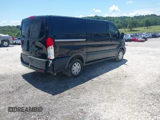 2020 Ford Transit Cargo z VIN 1FTYE1Y89LKB76753, wystawiony jako IAAI lot #42468252 z przebiegiem 53 193 mil mil oraz . Historia ofert i sprzedaży dostępna na DreamBid. Obrazek 4.