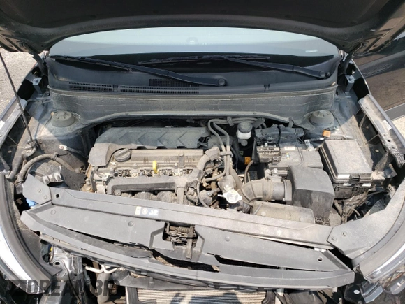 2022 Hyundai Venue SE with VIN KMHRB8A37NU156301, listed as a Copart auction lot 58403375 with 146,774 mi miles and Salvage title. Bid and sale history available at DreamBid. Image 12.