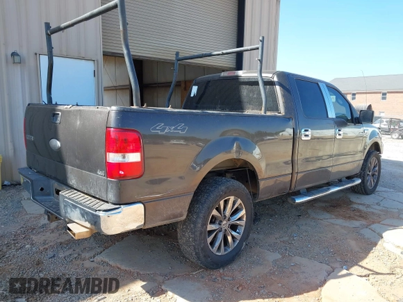 2006 Ford F-150 XLT z VIN 1FTPW14VX6KD64920, wystawiony jako IAAI lot #42181183 z przebiegiem 383 846 mil mil oraz . Historia ofert i sprzedaży dostępna na DreamBid. Obrazek 4.
