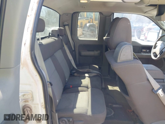 2004 Ford F-150 XLT с VIN 1FTPX14534FA03581, выставлен на аукционе IAAI как лот 41771771 с пробегом 170 083 миль миль и . История ставок и продаж доступна на DreamBid. Изображение 8.
