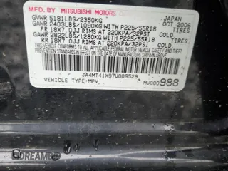 2007 Mitsubishi Outlander XLS z VIN JA4MT41X97U009529, wystawiony jako Copart lot #56943255 z przebiegiem 112 060 mil mil oraz Szkoda całkowita • Salvage title. Historia ofert i sprzedaży dostępna na DreamBid. Obrazek 14.