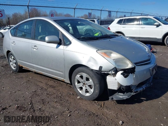 2004 Toyota Prius with VIN JTDKB22U140071891, listed as a IAAI auction lot 42055938 with 177,365 mi miles. Bid and sale history available at carsss.com. Image 1.