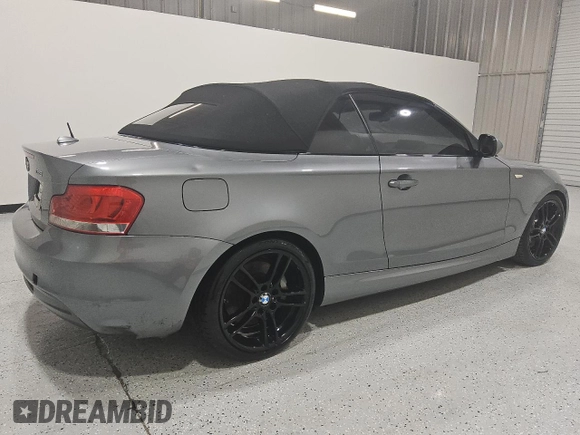 2012 BMW 1 Series 135i with VIN WBAUN7C5XCVM26611, listed as a Copart auction lot 61194845 with 81,430 mi miles and Clean title. Bid and sale history available at DreamBid. Image 3.