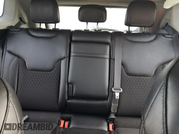 2018 Jeep Compass Altitude with VIN 3C4NJDBBXJT177703, listed as a Copart auction lot 88460305 with 107,983 mi miles and Salvage Title. Bid and sale history available at carsss.com. Image 10.