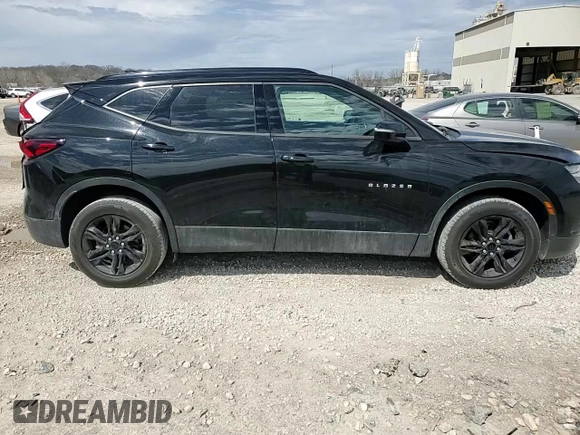 2019 Chevrolet Blazer z VIN 3GNKBDRS2KS600021, wystawiony jako Copart lot #48367715 z przebiegiem 118 879 mil mil oraz Szkoda całkowita • Salvage title. Historia ofert i sprzedaży dostępna na DreamBid. Obrazek 12.