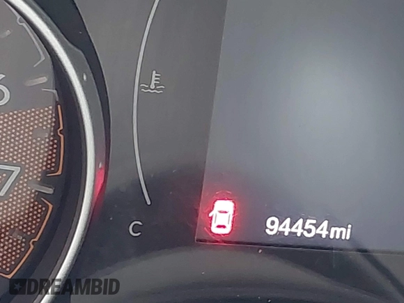 2018 Jeep Compass Latitude with VIN 3C4NJDBB8JT307154, listed as a IAAI auction lot 42056744 with 94,454 mi miles and . Bid and sale history available at DreamBid. Image 14.