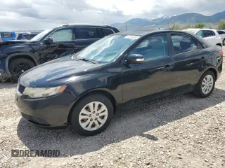2010 Kia Forte EX z VIN KNAFU4A21A5296203, wystawiony jako Copart lot #57254345 z przebiegiem Nie podano mil oraz Tytuł czysty. Historia ofert i sprzedaży dostępna na DreamBid. Obrazek 1.