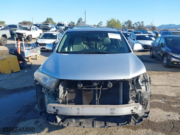 2013 Toyota Highlander Limited with VIN 5TDYK3EH6DS136679, listed as a IAAI auction lot 41835155 with 390,461 mi miles. Bid and sale history available at carsss.com. Image 13.