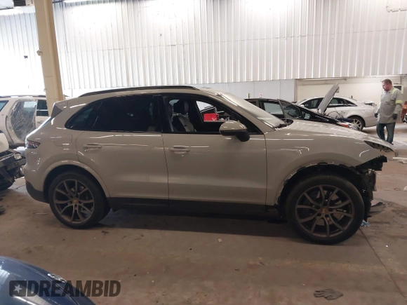 2021 Porsche Cayenne with VIN WP1AA2AY2MDA02282, listed as a IAAI auction lot 41960123 with 31,608 mi miles and . Bid and sale history available at DreamBid. Image 13.