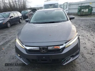 2018 Honda Clarity Plug-In Hybrid Touring with VIN JHMZC5F30JC013018, listed as a Copart auction lot 81563074 with 32,401 mi miles and Salvage Title. Bid and sale history available at carsss.com. Image 5.