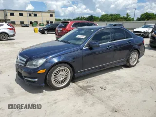 2012 Mercedes-Benz C 250 Sport z VIN WDDGF4HB5CA610149, wystawiony jako Copart lot #54145465 z przebiegiem 93 811 mil mil oraz Czysty tytuł • Clean title. Historia ofert i sprzedaży dostępna na DreamBid. Obrazek 1.