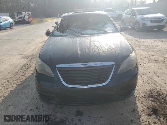 2012 Chrysler 200 S with VIN 1C3CCBHG2CN327304, listed as a Copart auction lot 48618835 with 0 mi miles and Salvage Title. Bid and sale history available at carsss.com. Image 5.