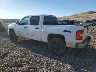 2011 Chevrolet Silverado 1500 LT with VIN 3GCPKSE34BG407289, listed as a Copart auction lot 50030845 with 257,923 mi miles and Salvage Title. Bid and sale history available at DreamBid. Image 2.