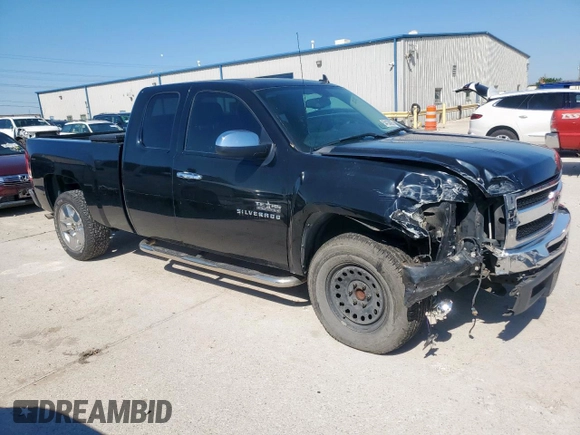 2011 Chevrolet Silverado 1500 LT with VIN 1GCRCSE00BZ459417, listed as a Copart auction lot 54124935 with 177,409 mi miles and Salvage Title. Bid and sale history available at DreamBid. Image 4.