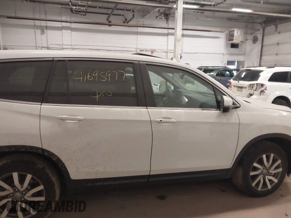 2022 Honda Pilot EX-L with VIN 5FNYF6H59NB097809, listed as a IAAI auction lot 41695977 with 22,800 mi miles. Bid and sale history available at carsss.com. Image 13.