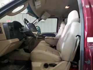 2005 Ford F-350 XL z VIN 1FTWW31P35EA44039, wystawiony jako Copart lot #43583105 z przebiegiem Nie podano mil oraz Czysty tytuł • Clean title. Historia ofert i sprzedaży dostępna na DreamBid. Obrazek 7.