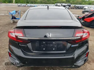 2018 Honda Clarity Plug-In Hybrid with VIN JHMZC5F18JC014058, listed as a Copart auction lot 55027004 with 68,476 mi miles. Bid and sale history available at carsss.com. Image 6.