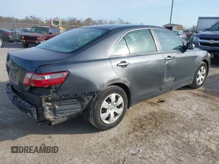 2007 Toyota Camry CE with VIN 4T1BE46K17U001229, listed as a IAAI auction lot 42072932 with 237,786 mi miles. Bid and sale history available at carsss.com. Image 4.